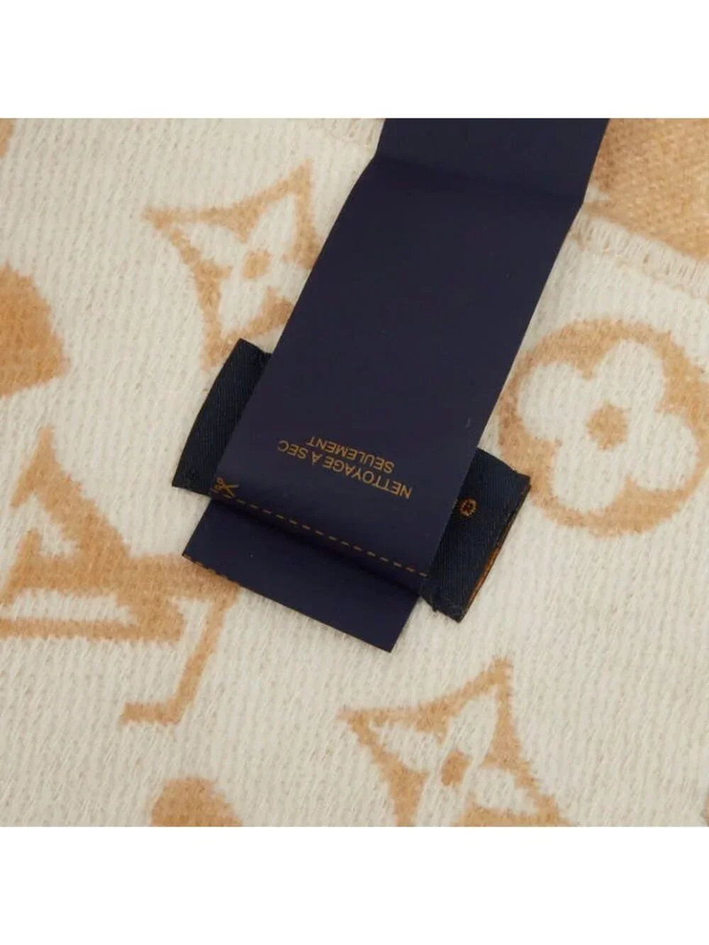 Louis Vuitton Echarpe Game on Scarf Beige Cashmere